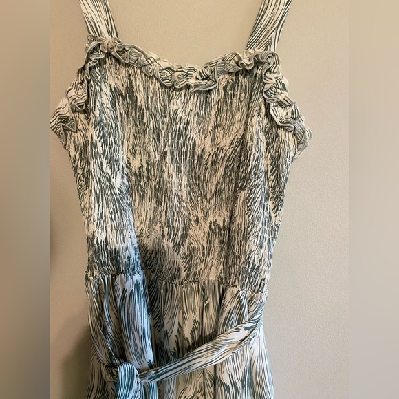 Lucca Green Dress - Medium - Picture 4 of 9